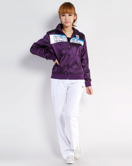 <em>CBA女装</em>专场女款深紫色绣LOGO翻领长袖外套