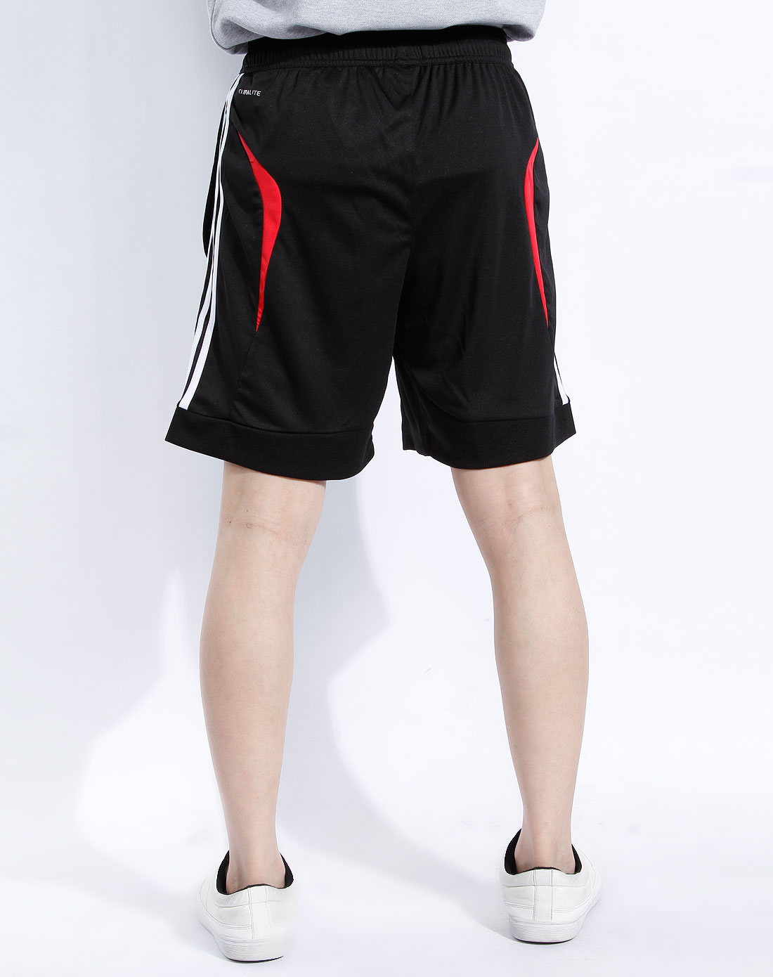 adidas男款黑色运动短裤