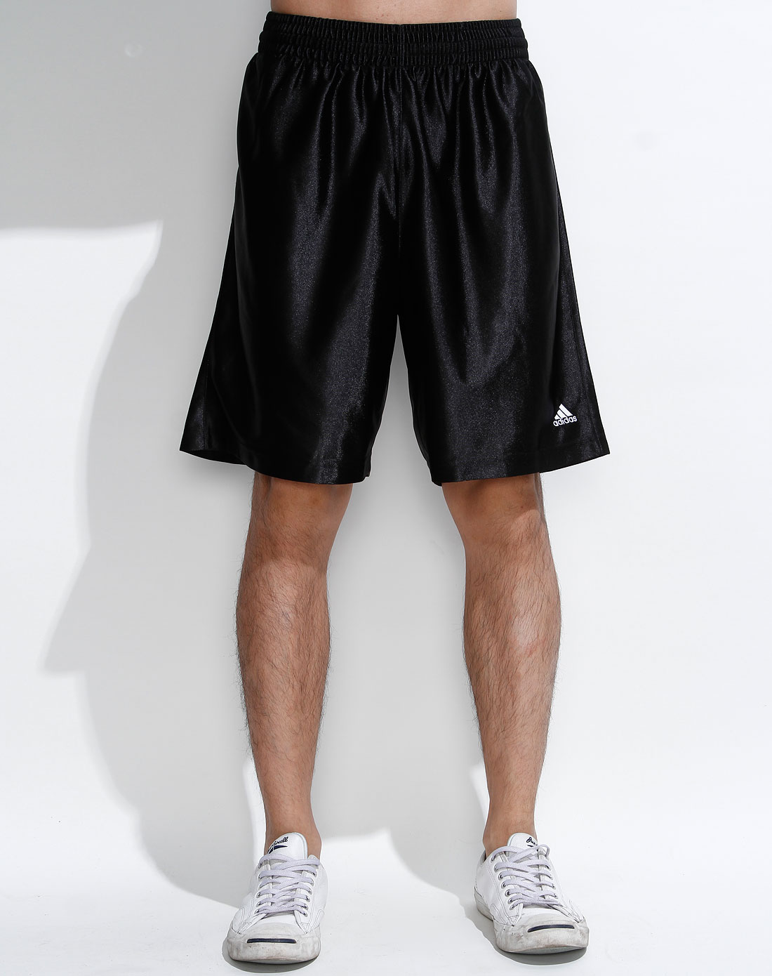 <em>阿迪达斯adidas男款</em>黑色休闲篮球<em>短裤</em>E78055