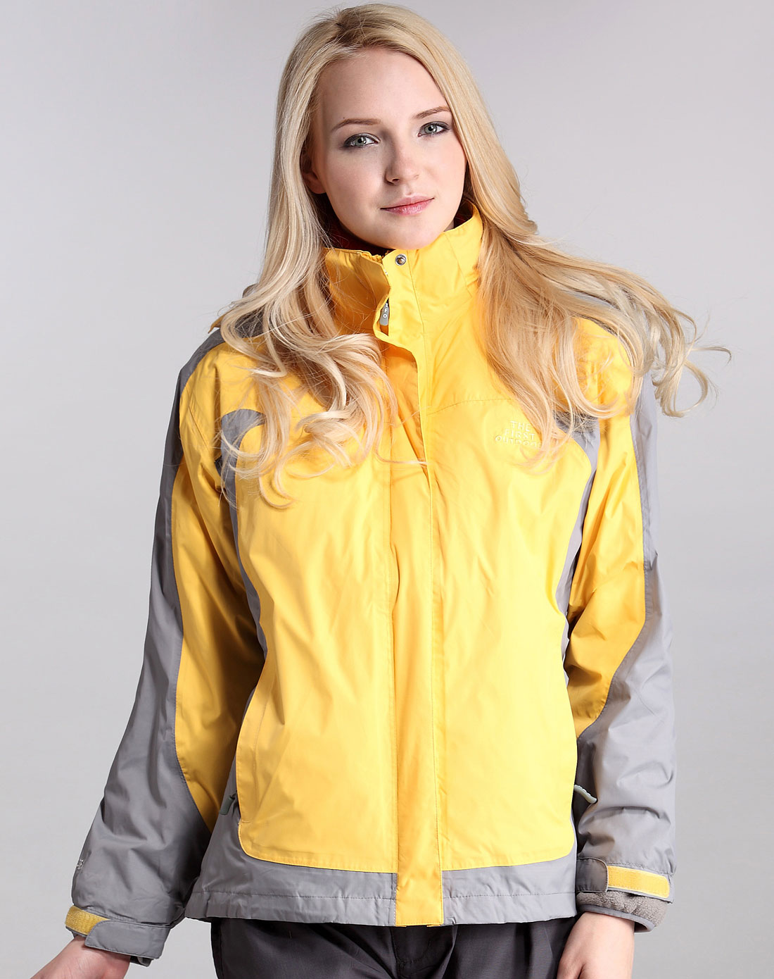 美国第一户外<em>女款</em>黄色<em>冲锋衣</em>