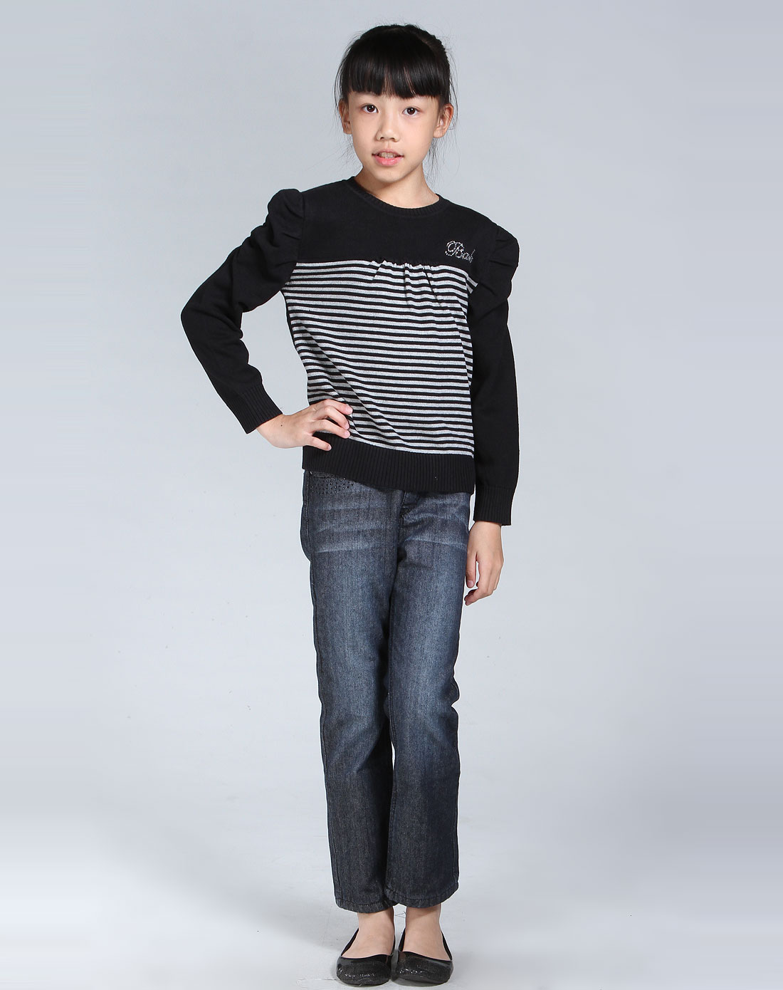 巴拉巴拉balabala<em>女童</em>专场<em>黑色</em>横间长袖<em>毛衣</em>2