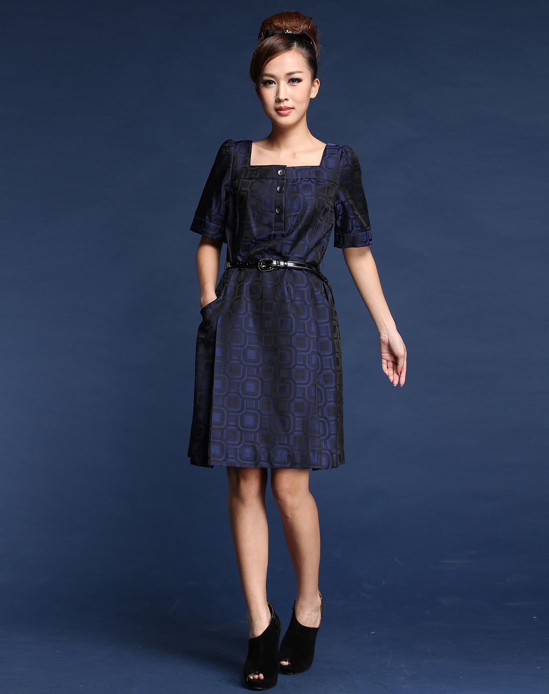 经典故事JANE STORY<em>深蓝色</em>黑格仔短袖<em>连衣</em>