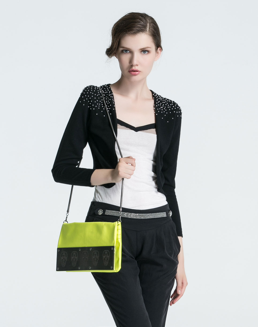 D2C黑色绣珠长袖<em>短装针织开衫</em>Y5231N9I-黑色