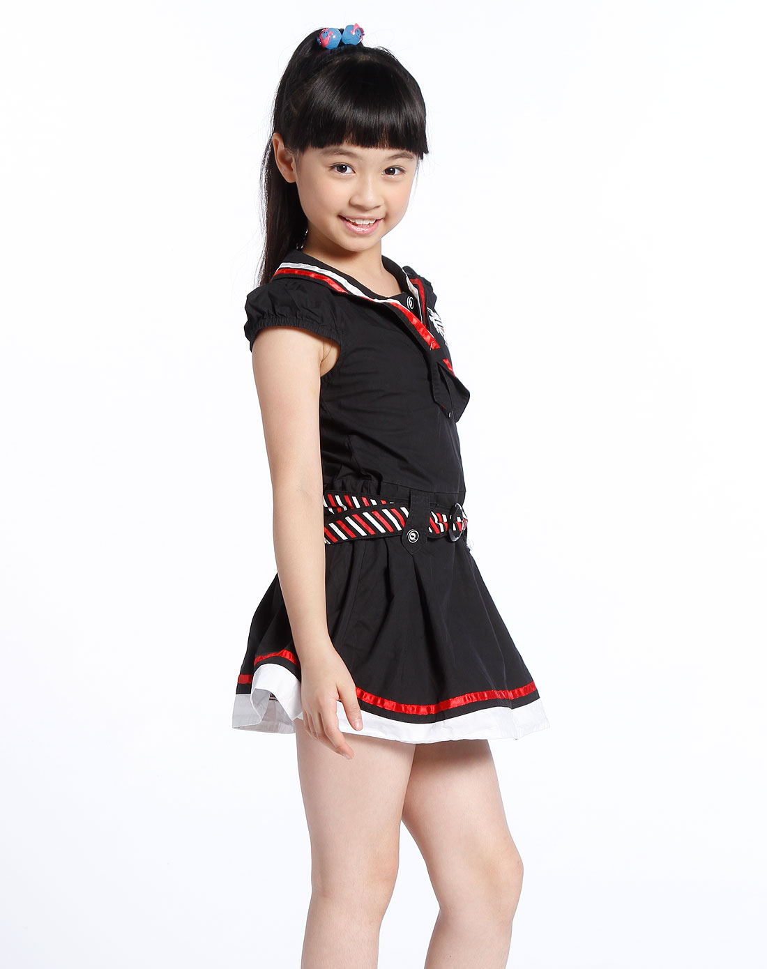 <em>女童</em>黑色<em>个性</em>短袖<em>连衣裙</em>