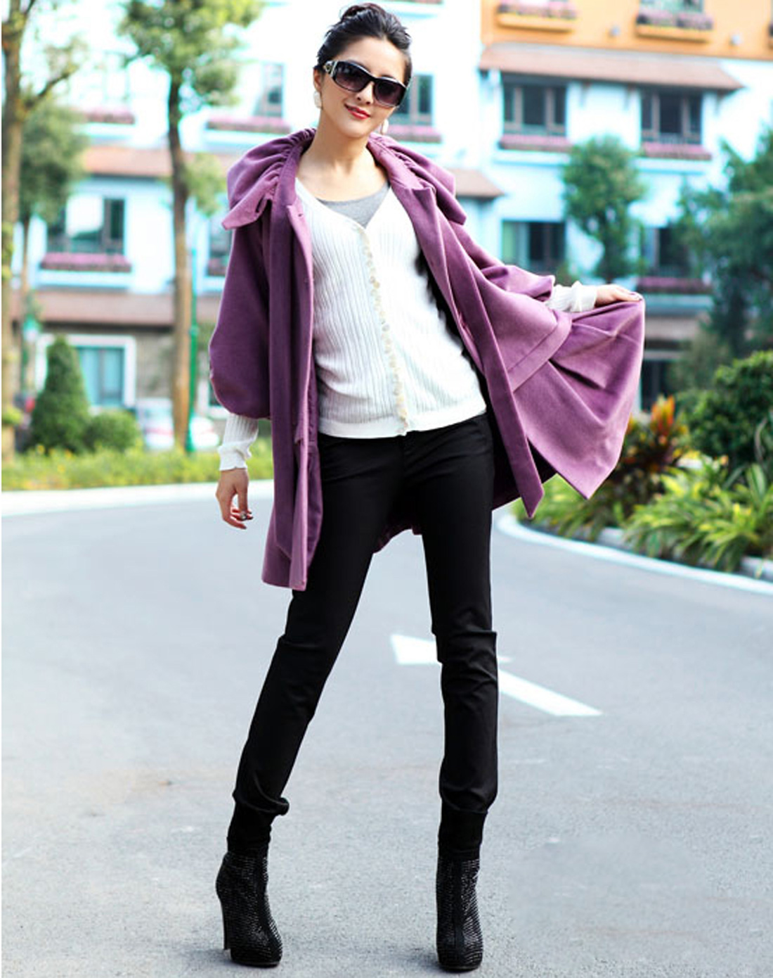 O.SA<em>白色</em>修身<em>V领</em>排扣<em>条纹毛衣</em>SE0062320_唯