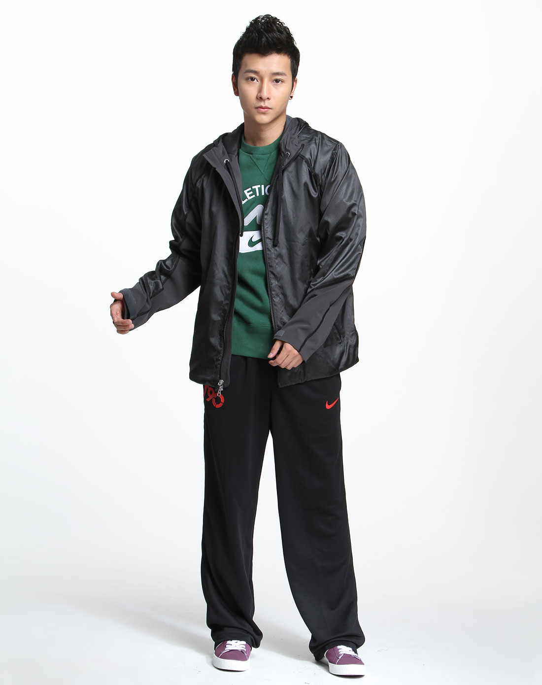 耐克NIKE男款<em>黑色</em>时尚长袖<em>连帽</em>梭织<em>外套</em>3785