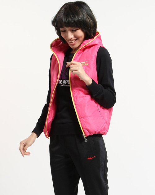 <em>鸿星尔克</em>ERKE<em>女款</em>粉红色休闲连帽<em>马甲</em>_唯品