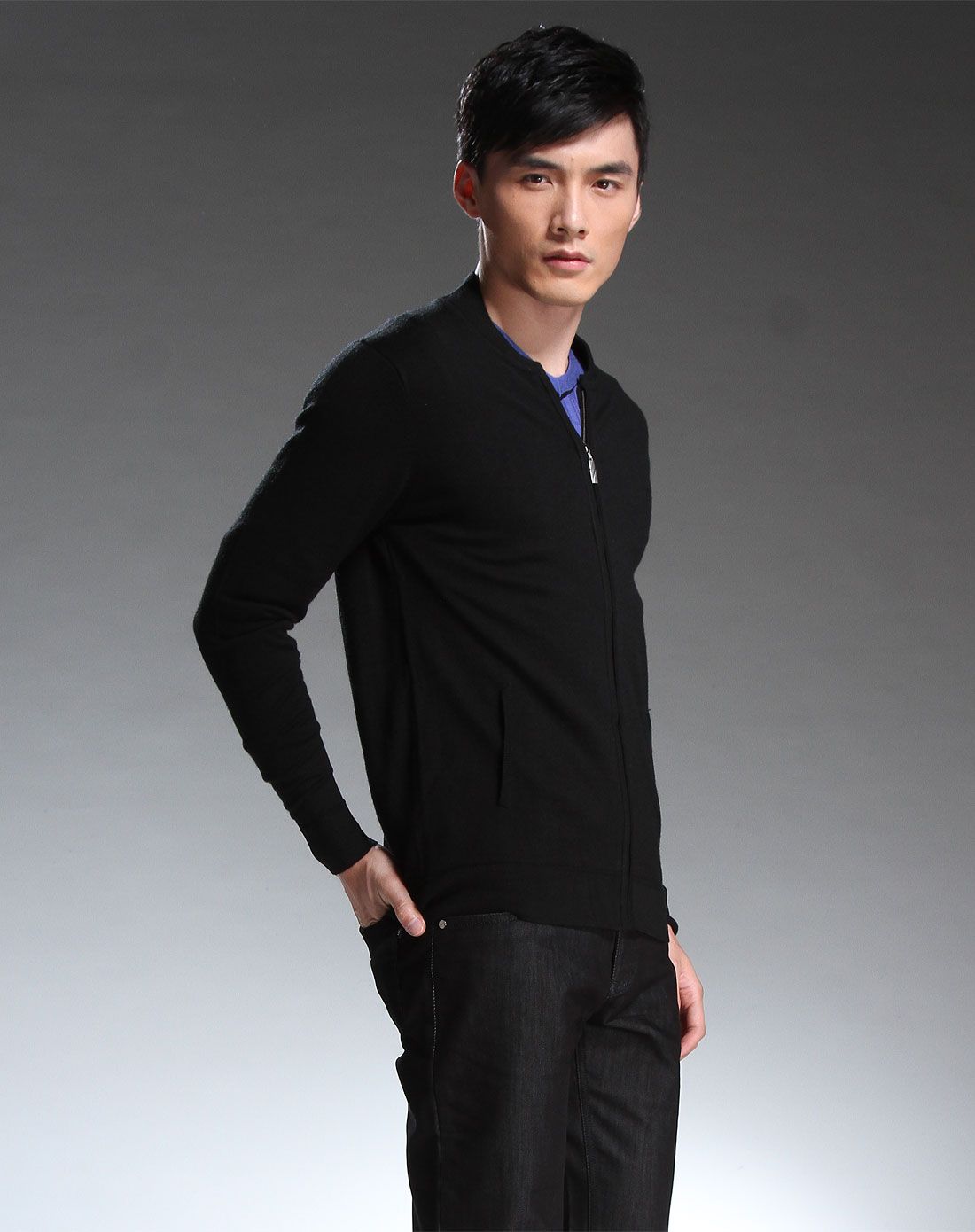 易诗顿EEICIIETTOD黑色长袖<em>开襟毛衣</em>YM611