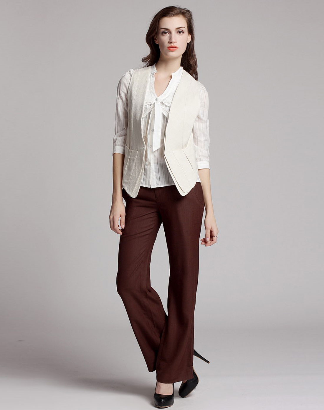 SGARLY<em>女款</em>白色<em>马甲</em>S10280_唯品会