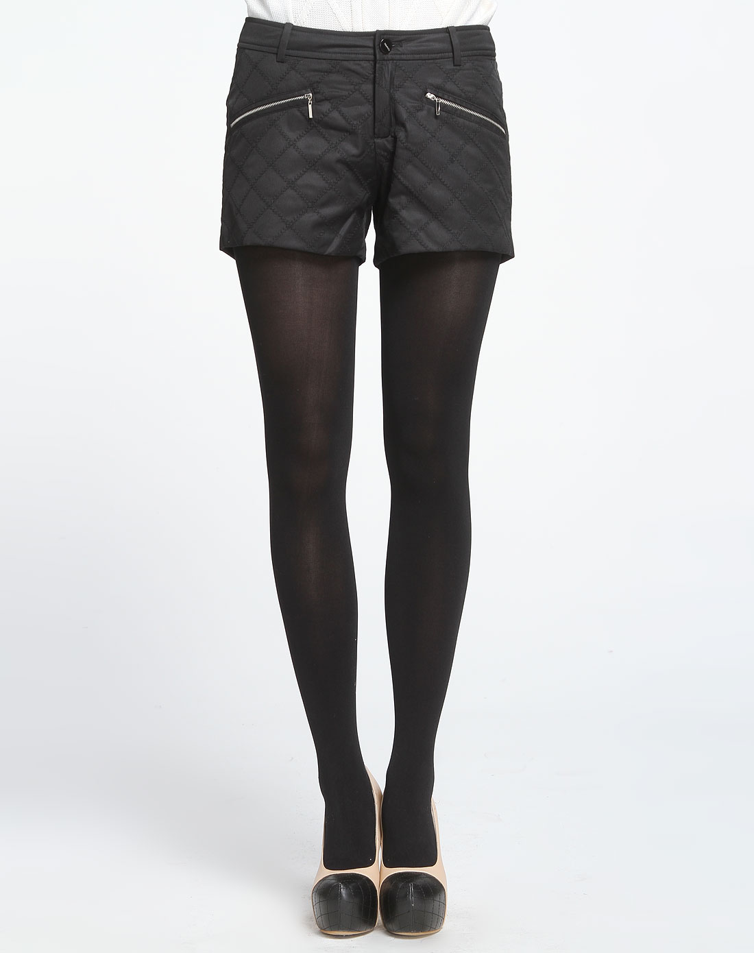 粉蓝衣橱女装黑色简约菱格<em>短裤56</em>K60020_唯