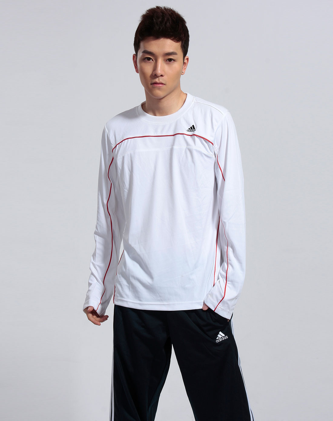 阿迪达斯长袖T恤男春