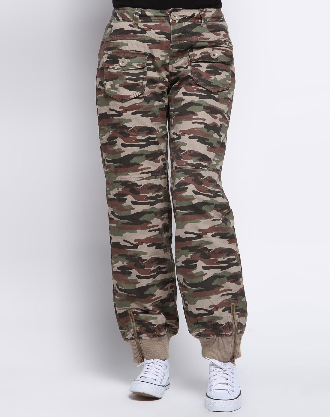 女款卡其色休闲简约迷彩长裤