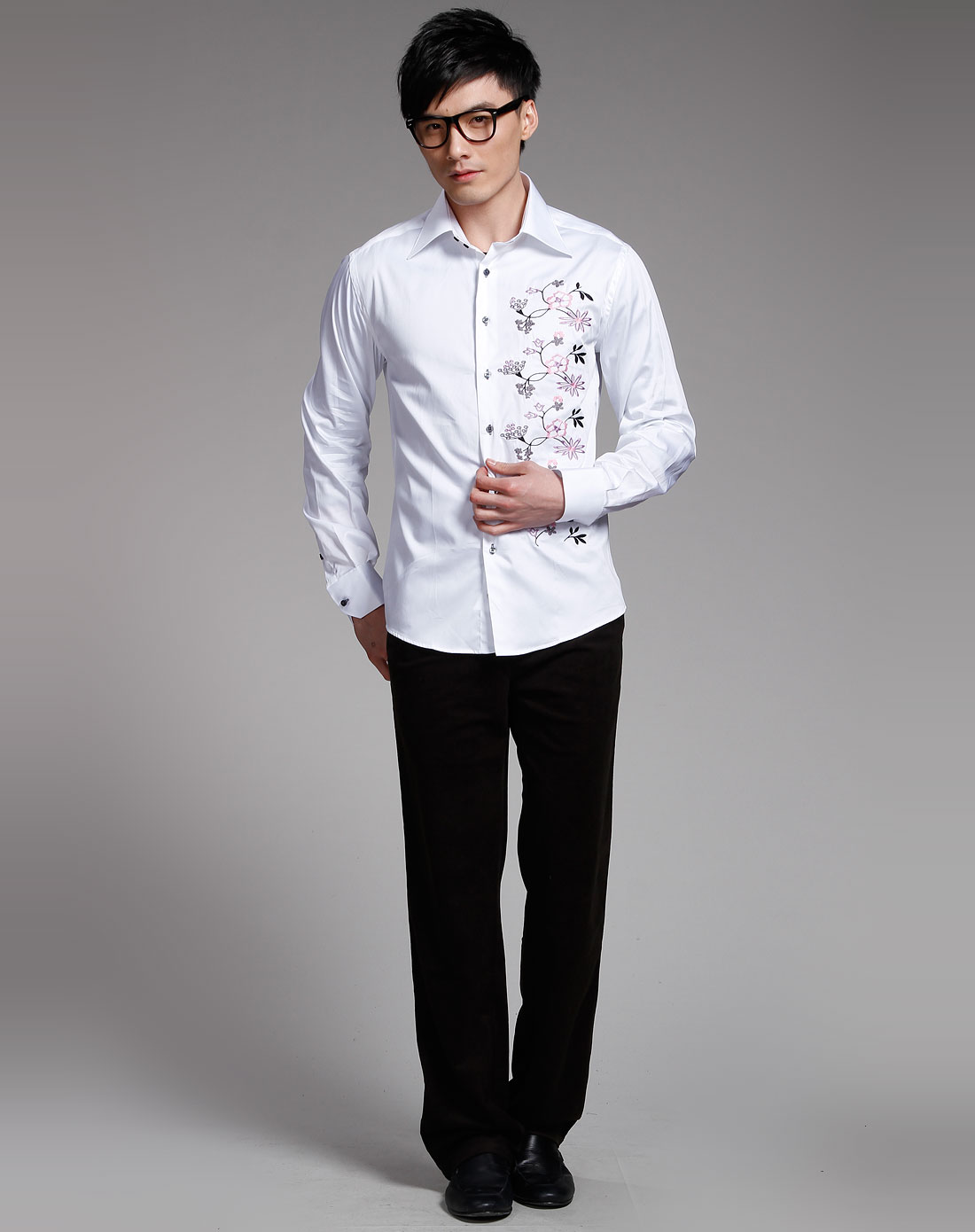男款白色绣花长袖衬衫