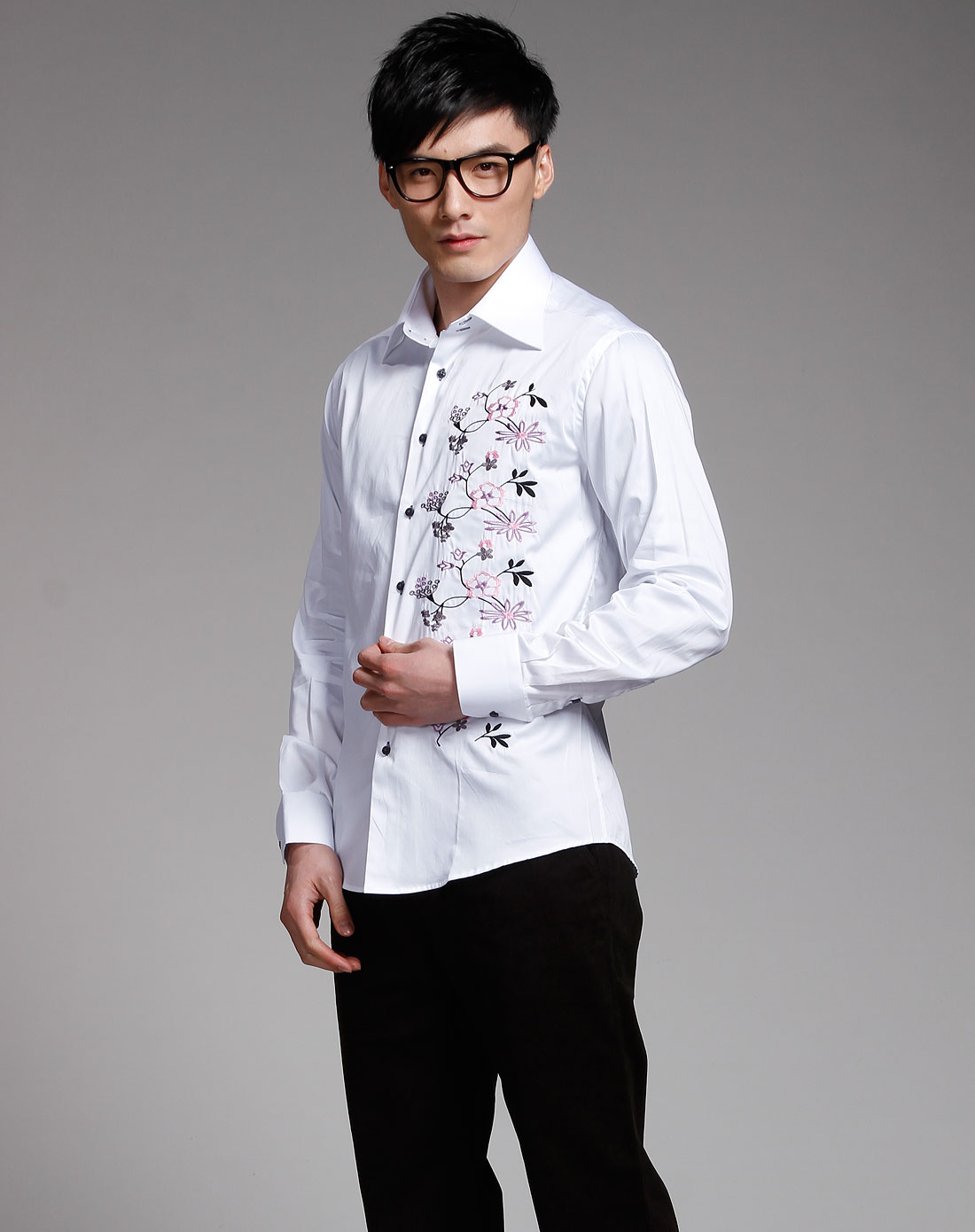 男款白色绣花长袖衬衫