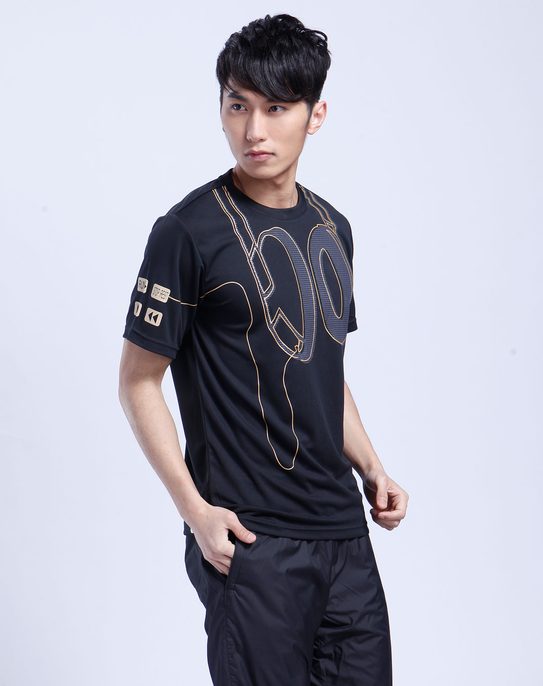 男款黑色圆领短袖t恤_李宁li-ning官网特价低折_唯品会中国最大名牌