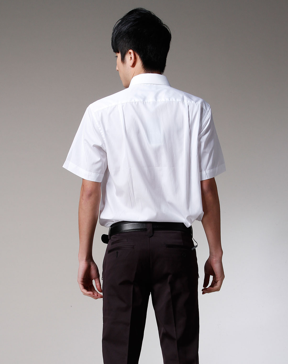 迪赛deicae纯白色正装短袖衬衫