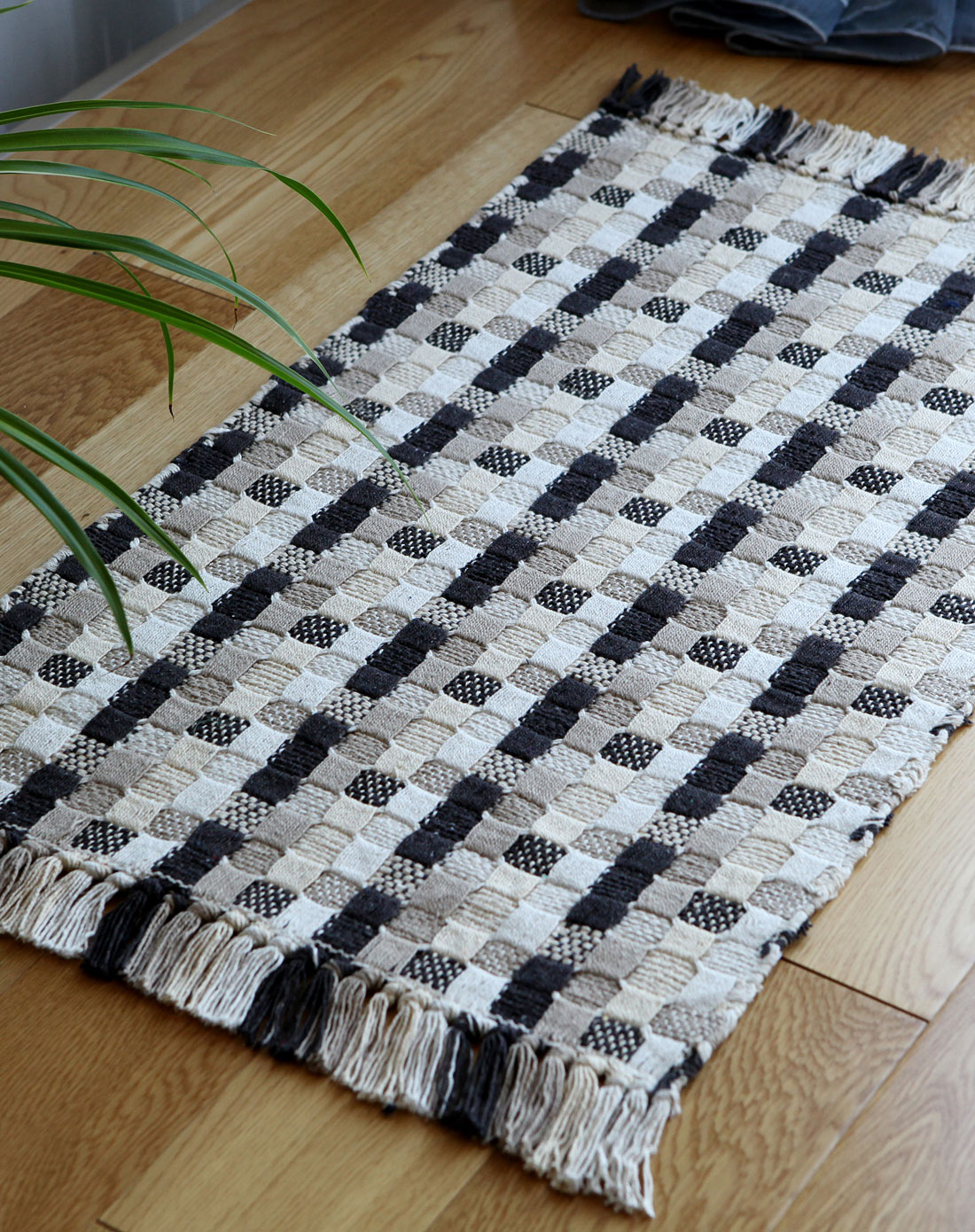 大达dada印度纯手工地毯装饰毯方格黑灰50*75