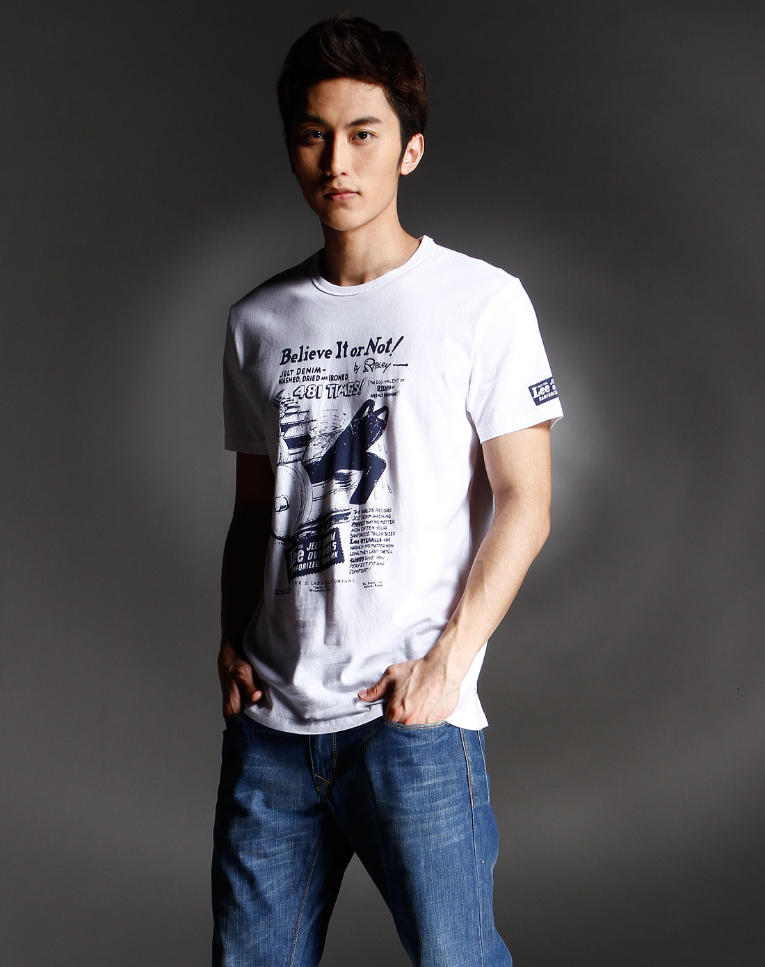 lee男装专场白色圆领印图短袖t恤