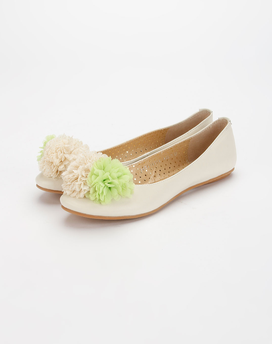 米白色休闲时尚平底鞋