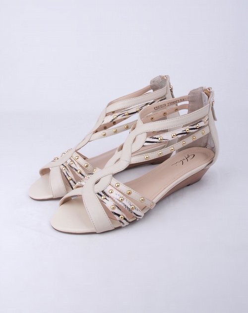 沙驰satchi女鞋专场女款米白色牛皮马行坡跟凉鞋