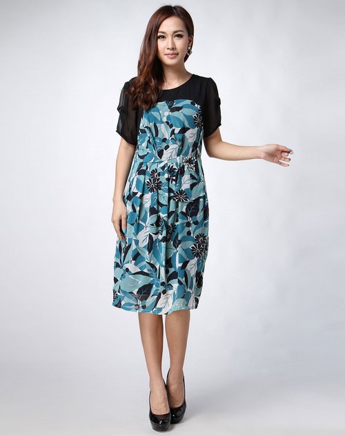 应大yingdak孔雀蓝色时尚经典钉珠短袖连衣裙