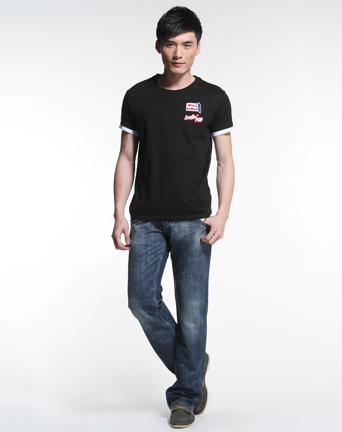 猫人miiow男装专场黑色时尚圆领短袖t恤衫