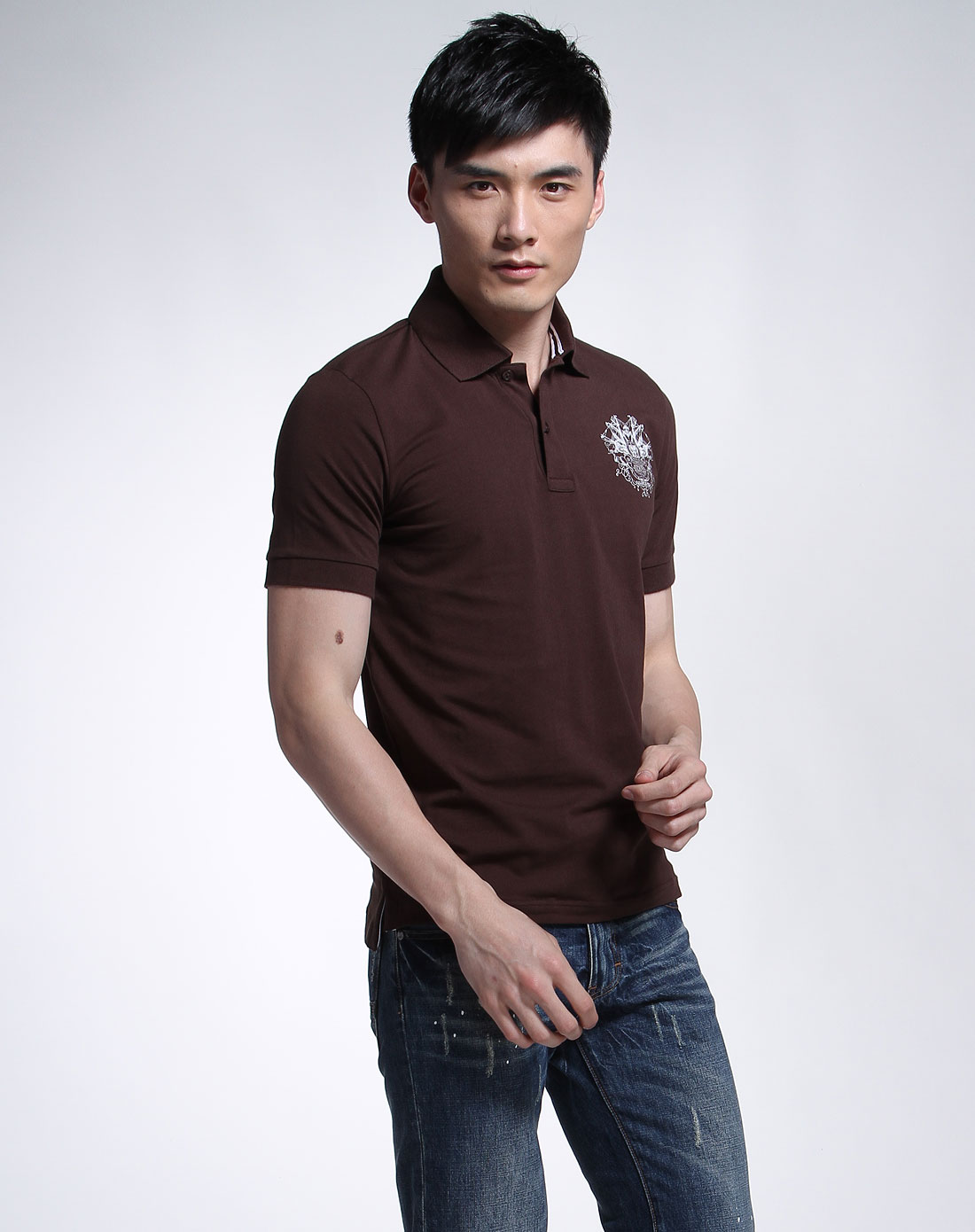 澳伦aolun jeans男装专场深咖啡色翻领短袖t恤