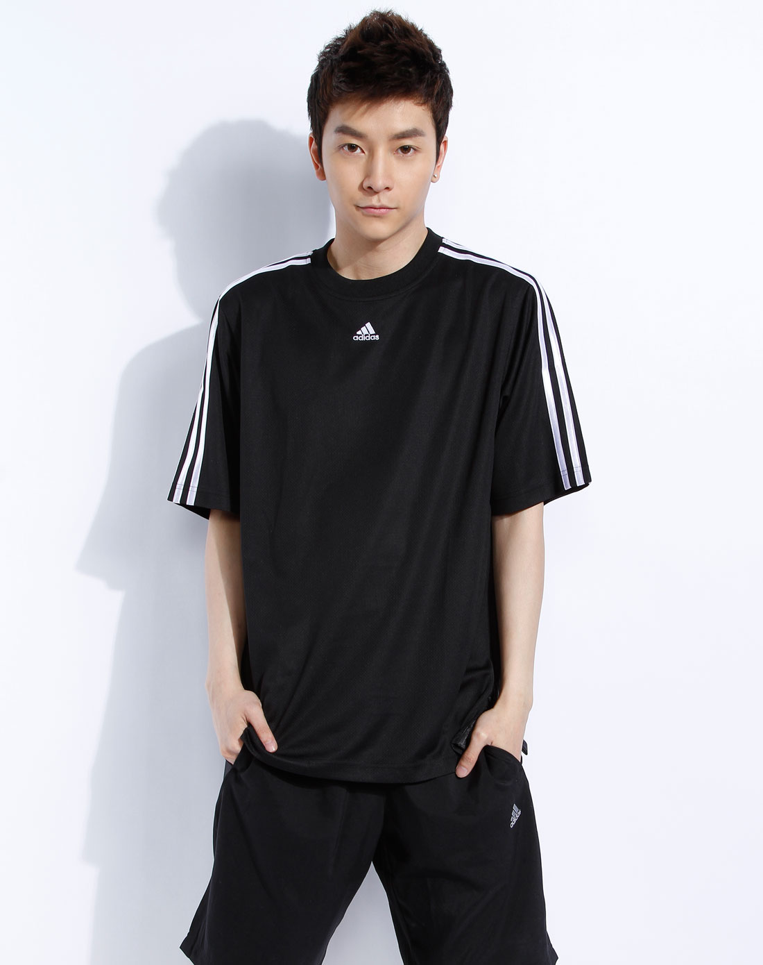 阿迪达斯adidas-男款黑色短袖t恤_唯品会名牌时尚折扣网