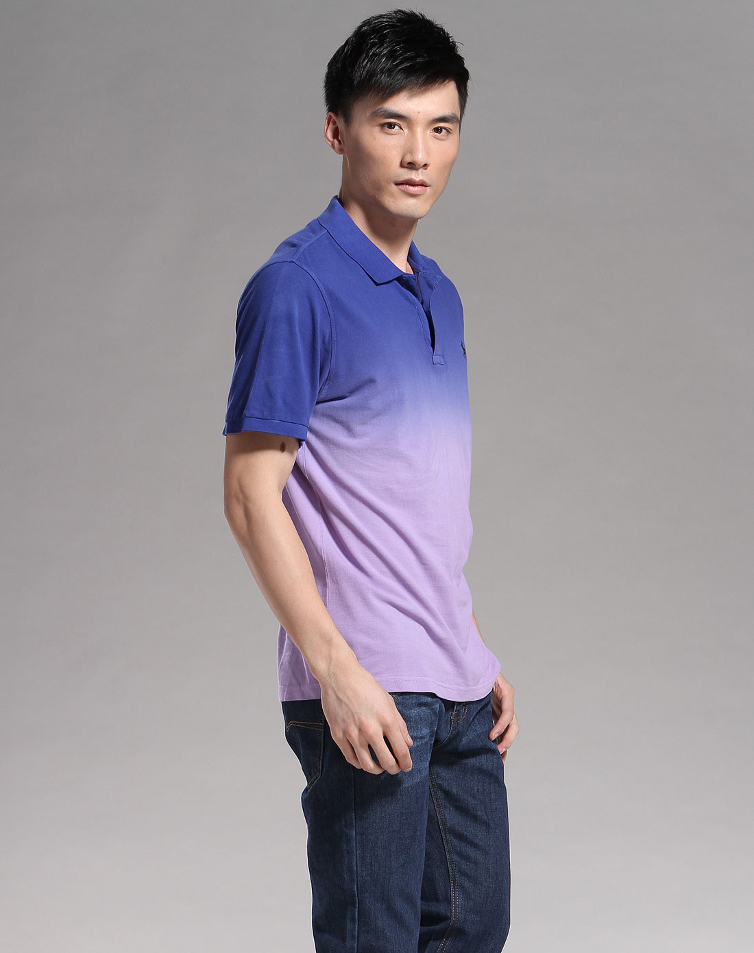 蓝紫色渐变休闲短袖t恤