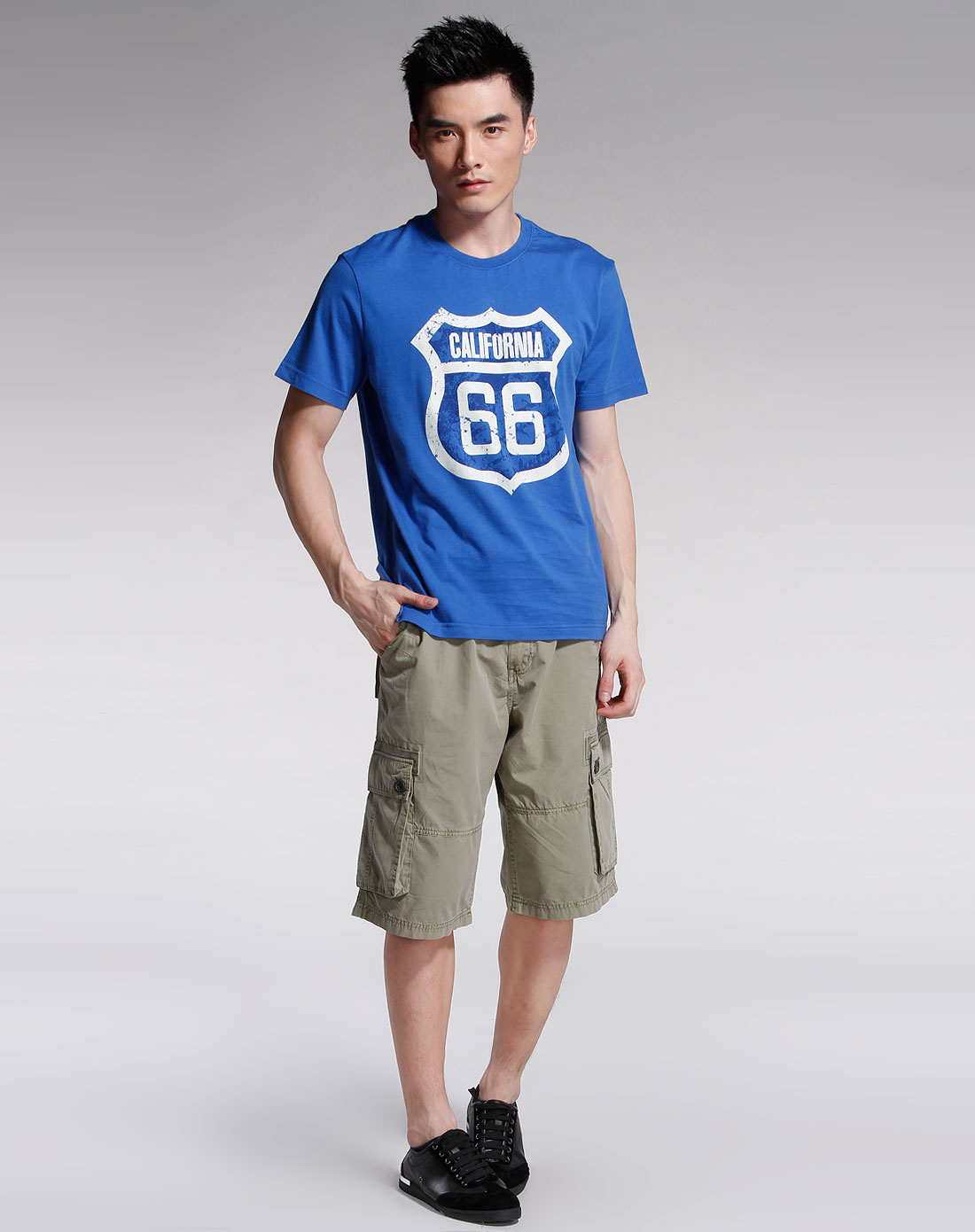 固特异goodyear户外休闲专场-蓝色圆领印图休闲短袖t恤