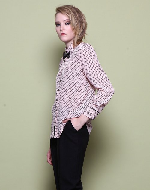 沙发sofa女装专场粉红/黑色时尚点点长袖上衣