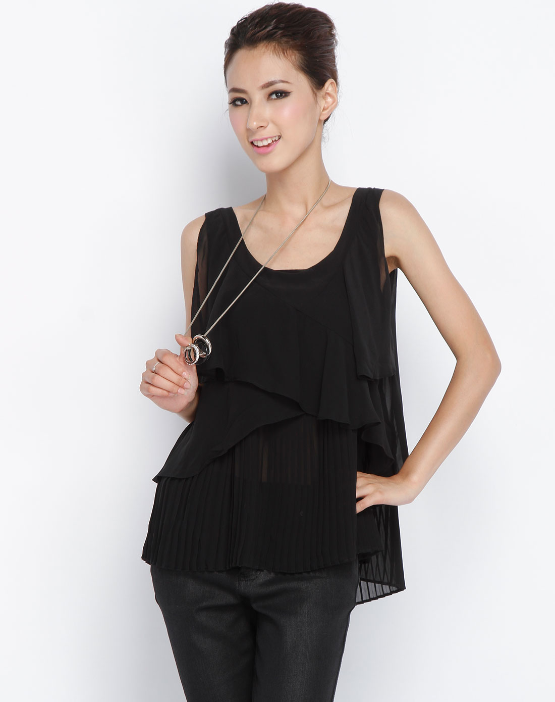 太平鸟黑色压褶荷叶边时尚无袖上衣