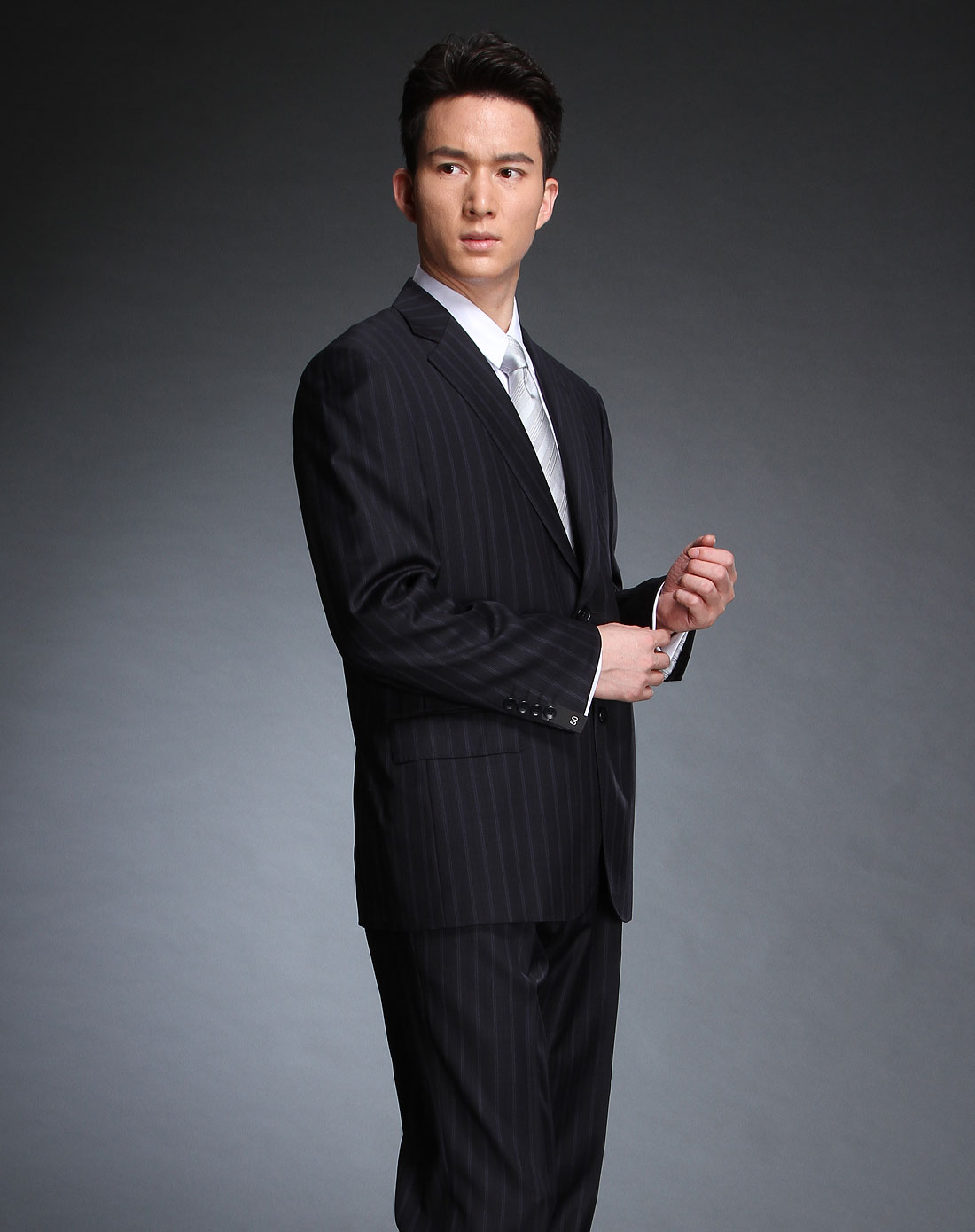 法派fapai男装专场-藏青色条纹长袖西装