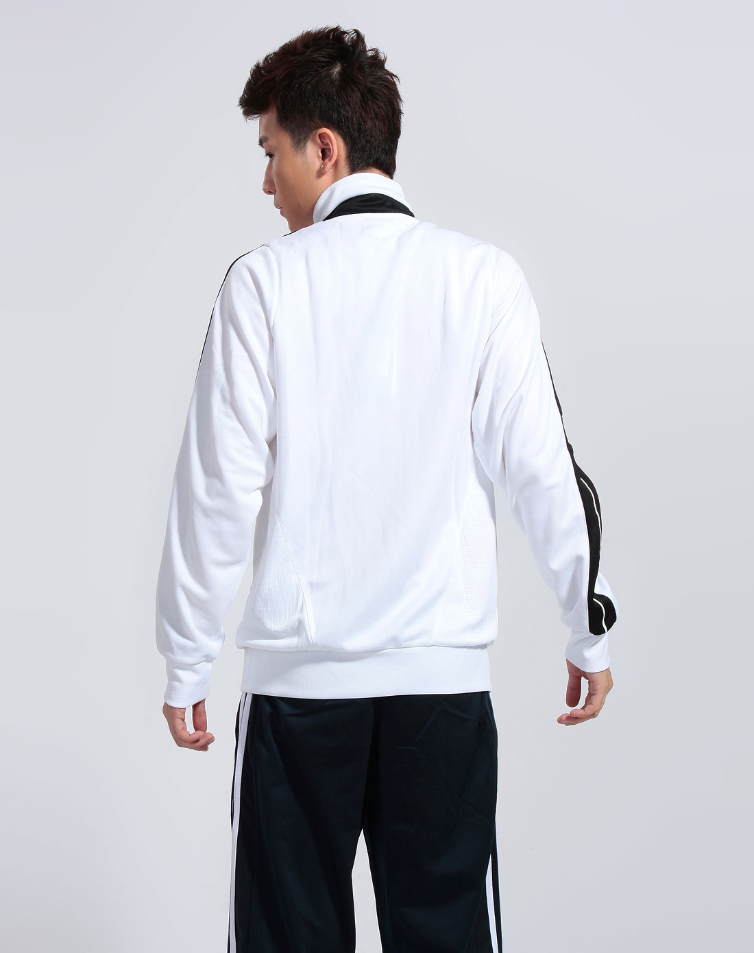 男款白色拉链长袖运动外套