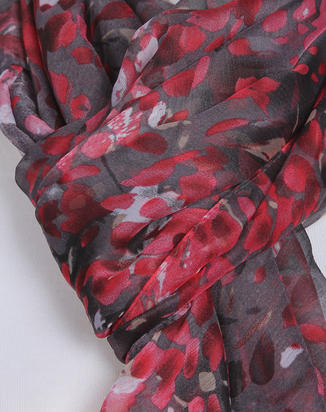 灰红色印花休闲围巾