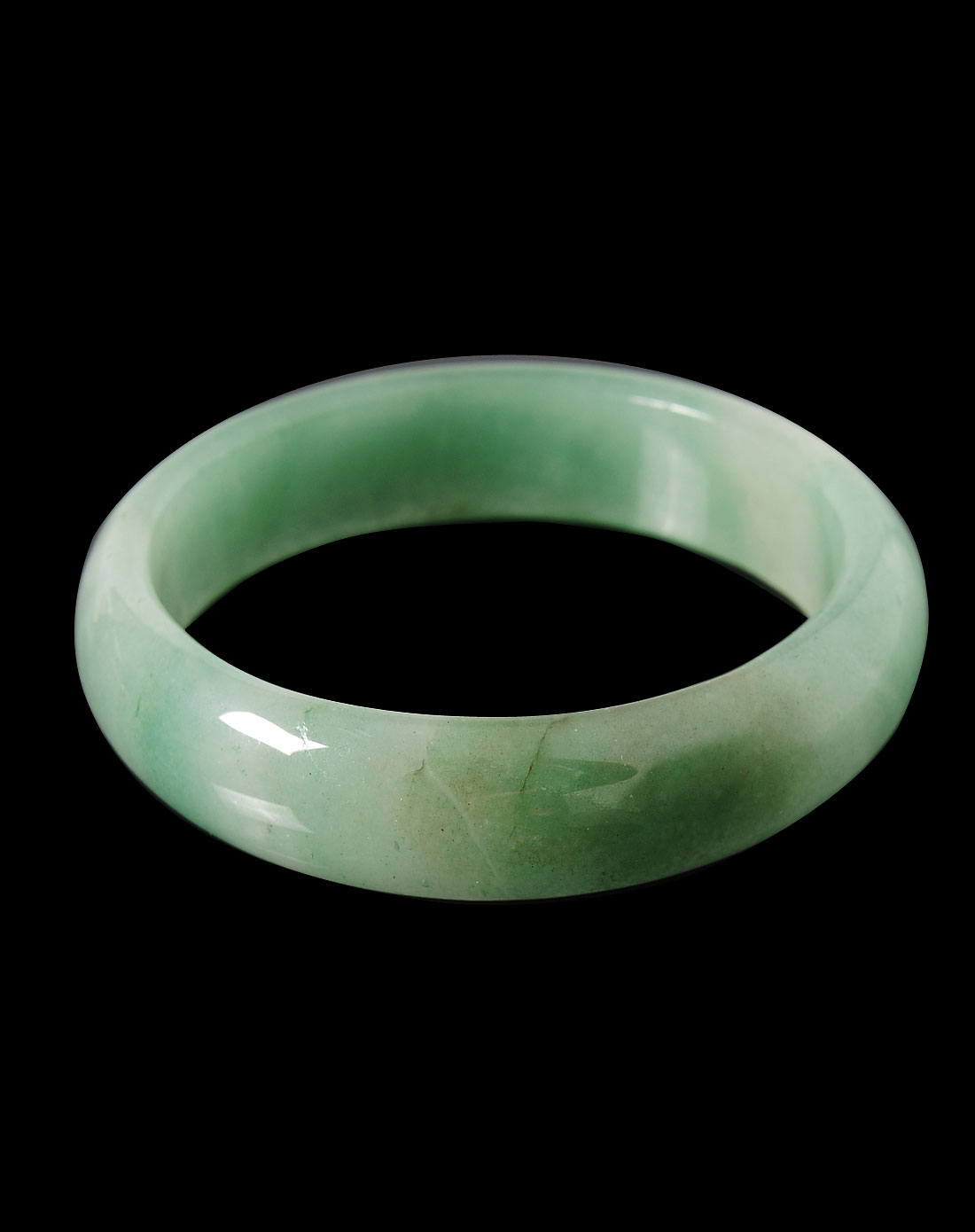 天然绿东陵石手镯(附珠宝鉴定证书)