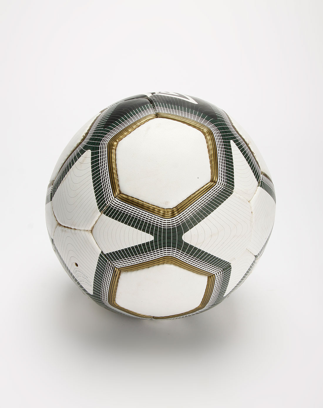 茵宝umbro足球专场白/黑色条纹时尚足球