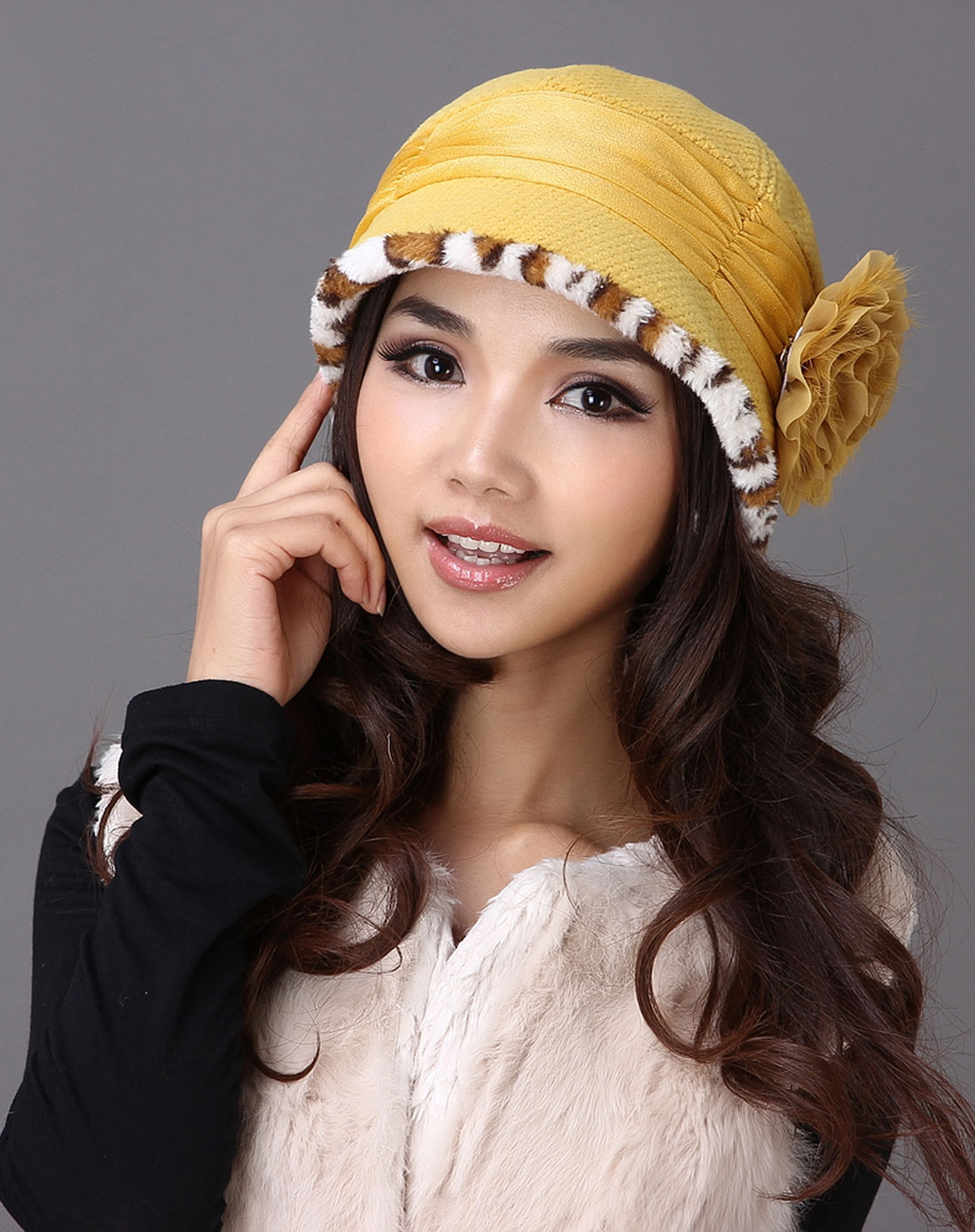 黄色雪纺褶皱短檐帽