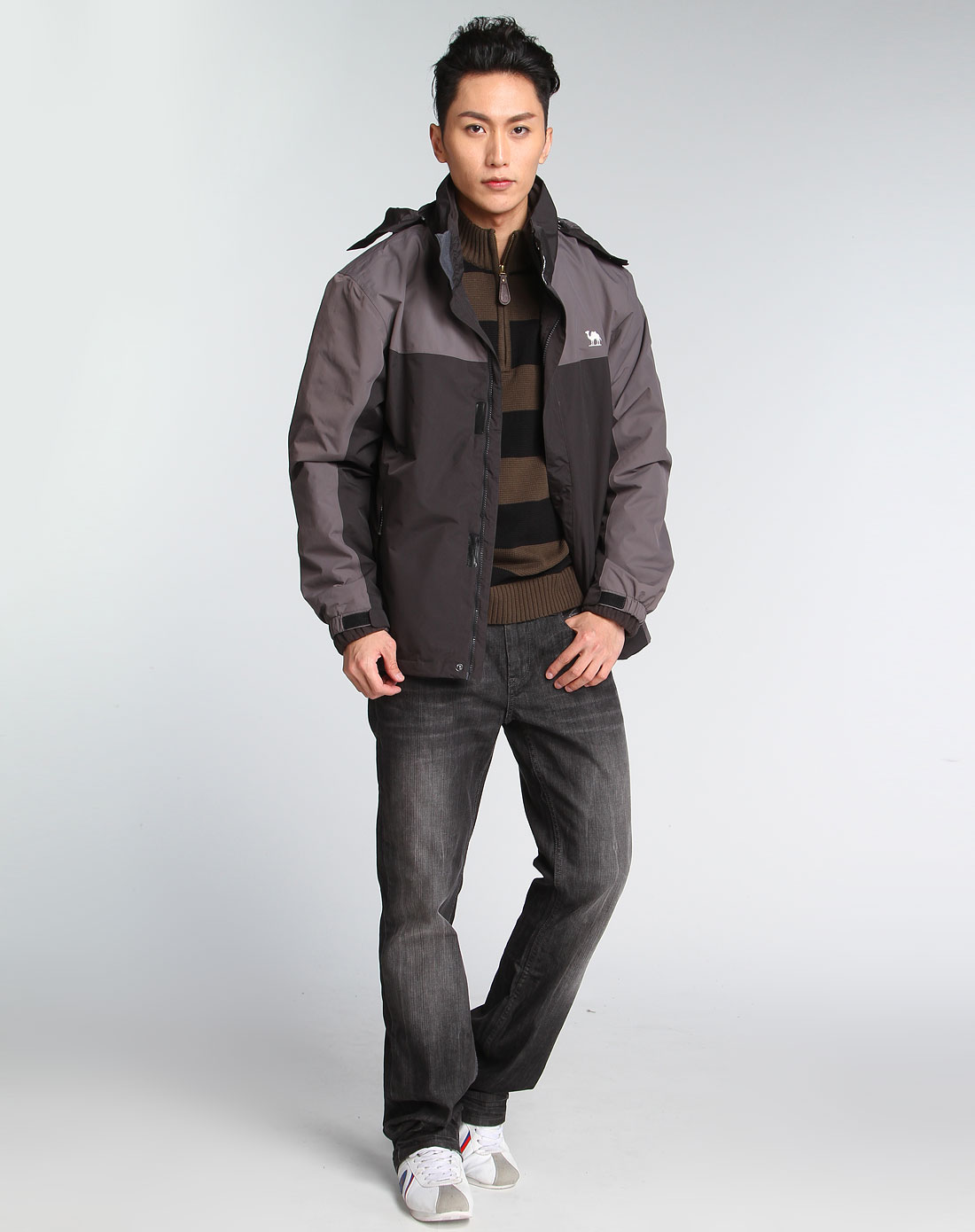 美国骆驼can·torp男装-男款黑/灰色时尚连帽长袖两件套冲锋衣