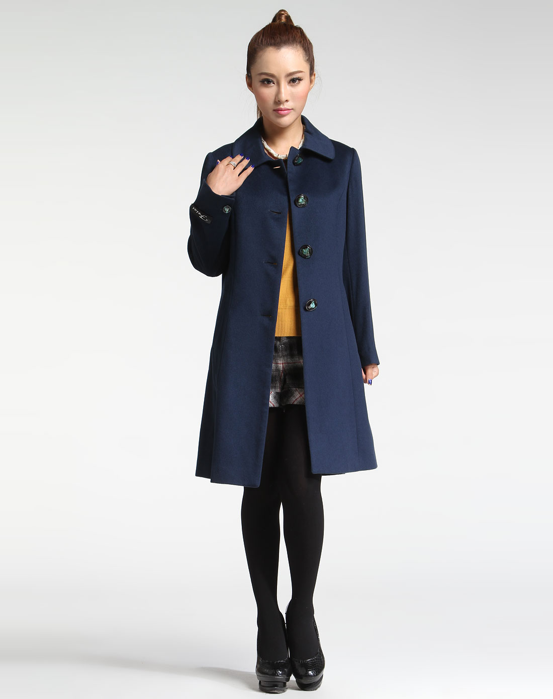 菲姿feizi女装专场 > 蓝色翻领长袖羊绒大衣