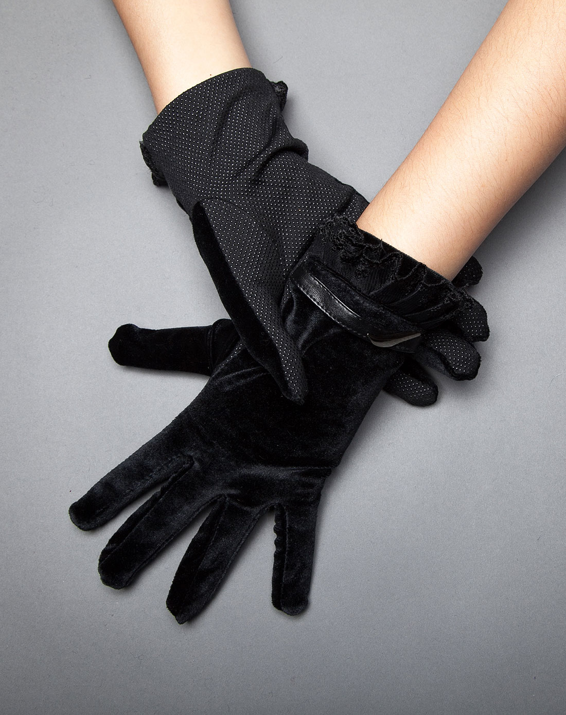黑色立体波点蕾丝手套