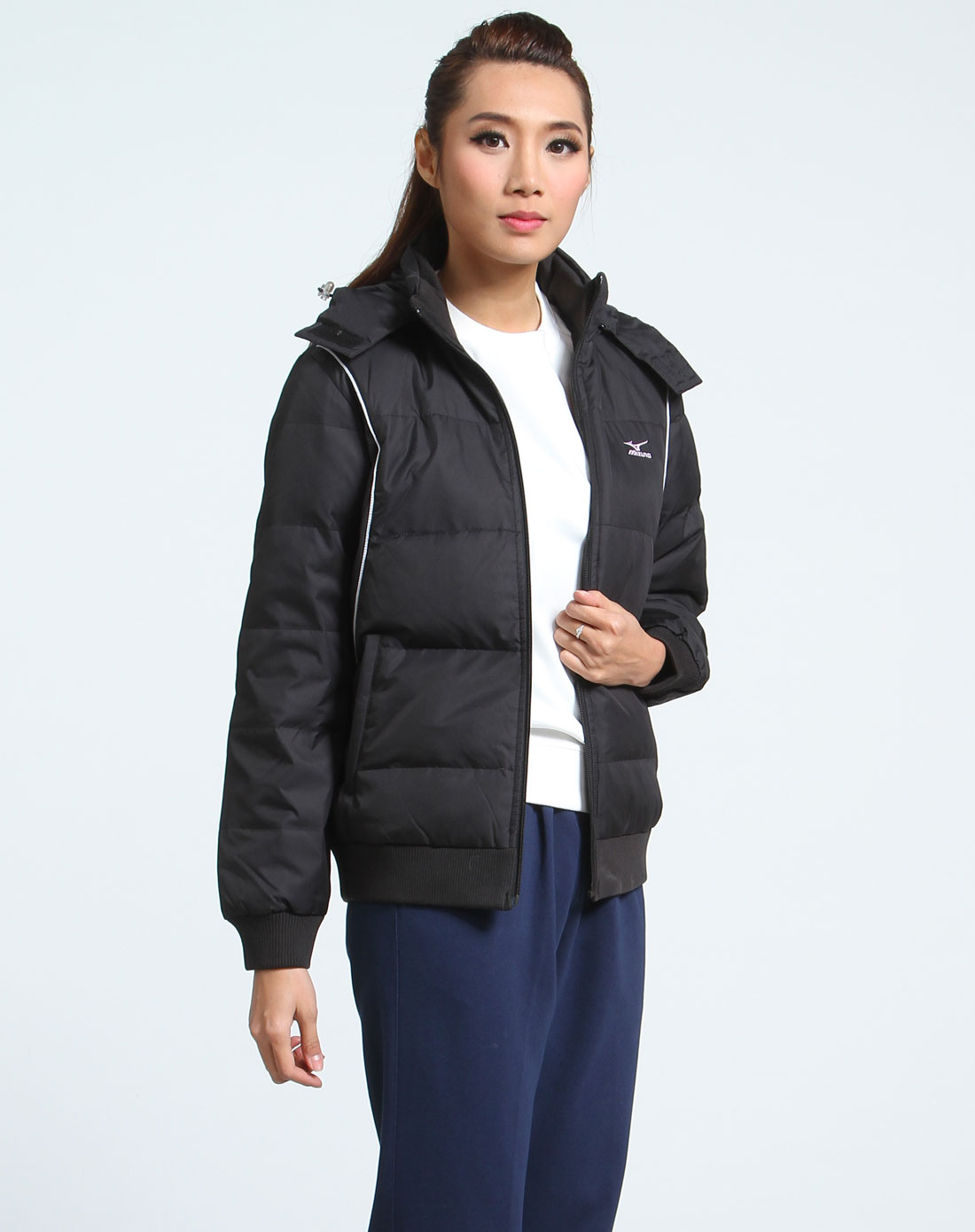 美津浓mizuno男女混合专场-女款黑色简约休闲长袖连帽羽绒服