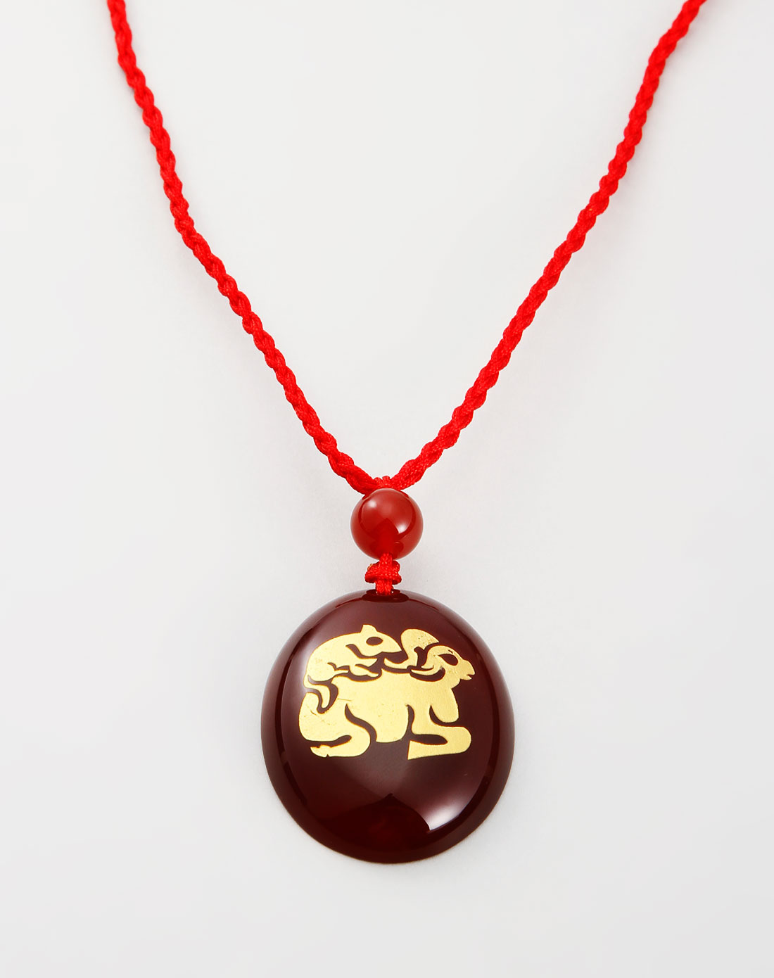 kmonado红色吉牛护鼠玛瑙吊坠