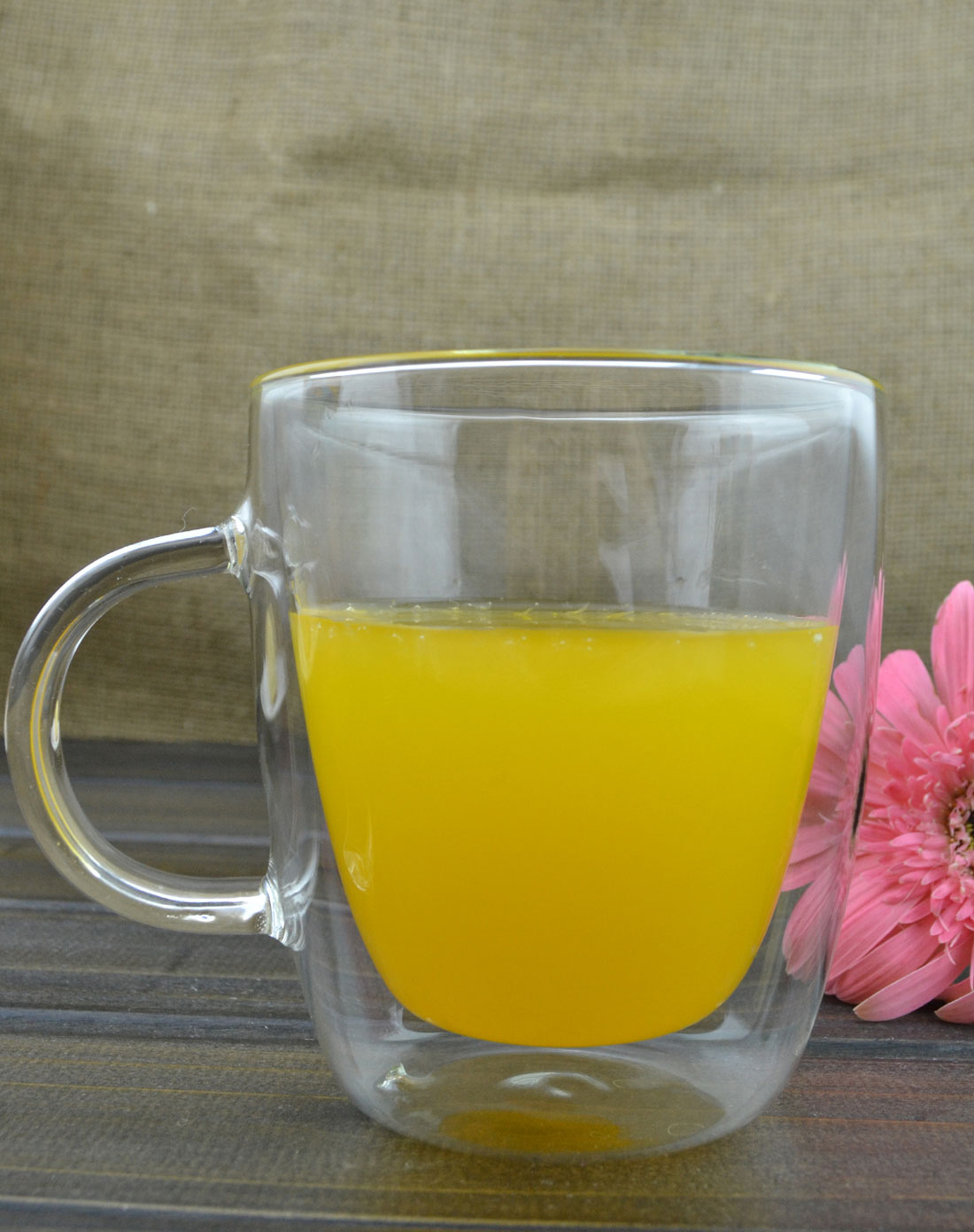 清新玻璃果汁杯