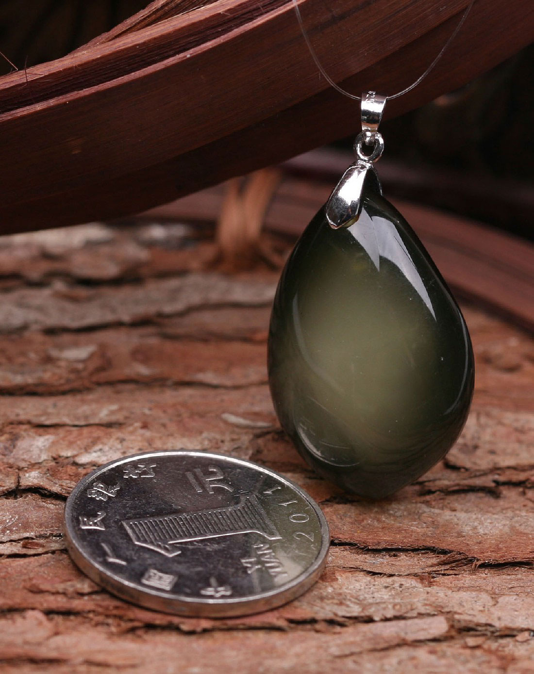 昊天琥珀神蜜之眼绿珀吊坠(附送皮绳)hg1303i0018_唯品会